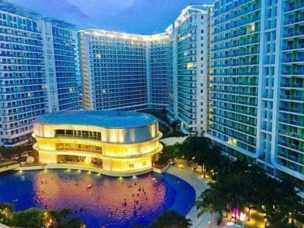 Azure C5 Man-Made Beach Balcony Multiple Units Manila Dış mekan fotoğraf