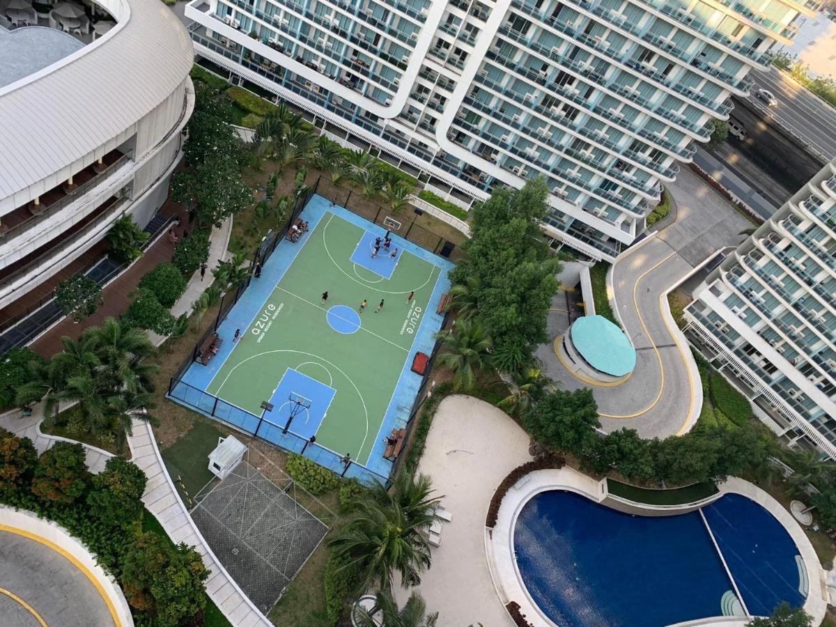Azure C5 Man-Made Beach Balcony Multiple Units Manila Dış mekan fotoğraf